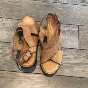 B.O.C.  Women's Tan Leather Sandals size 9